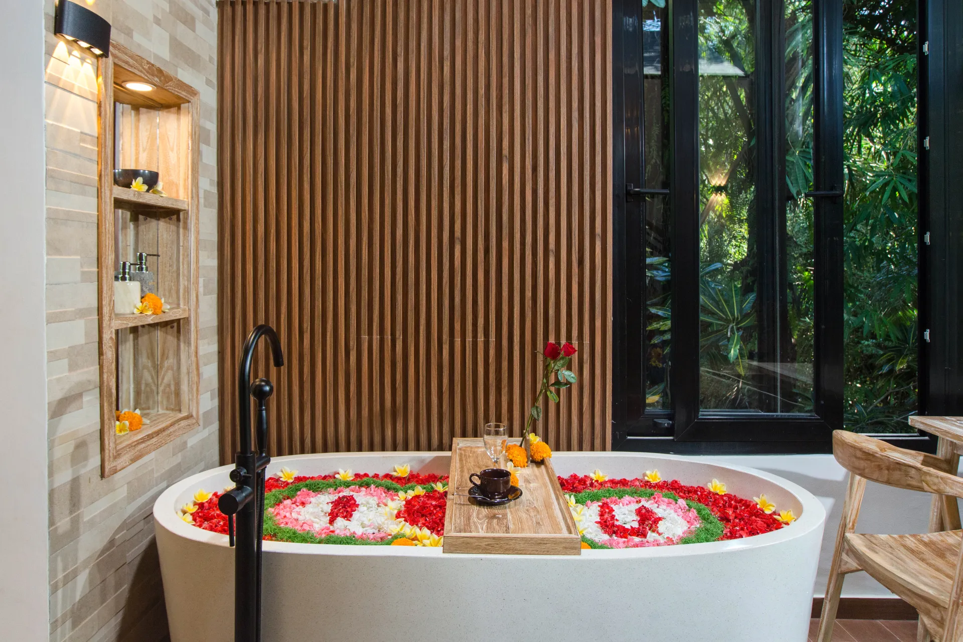 Bathtub