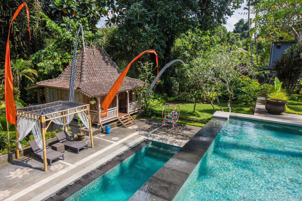 Top 5 Hidden Waterfalls & Scenic Treks Near Petulu & Northern Ubud