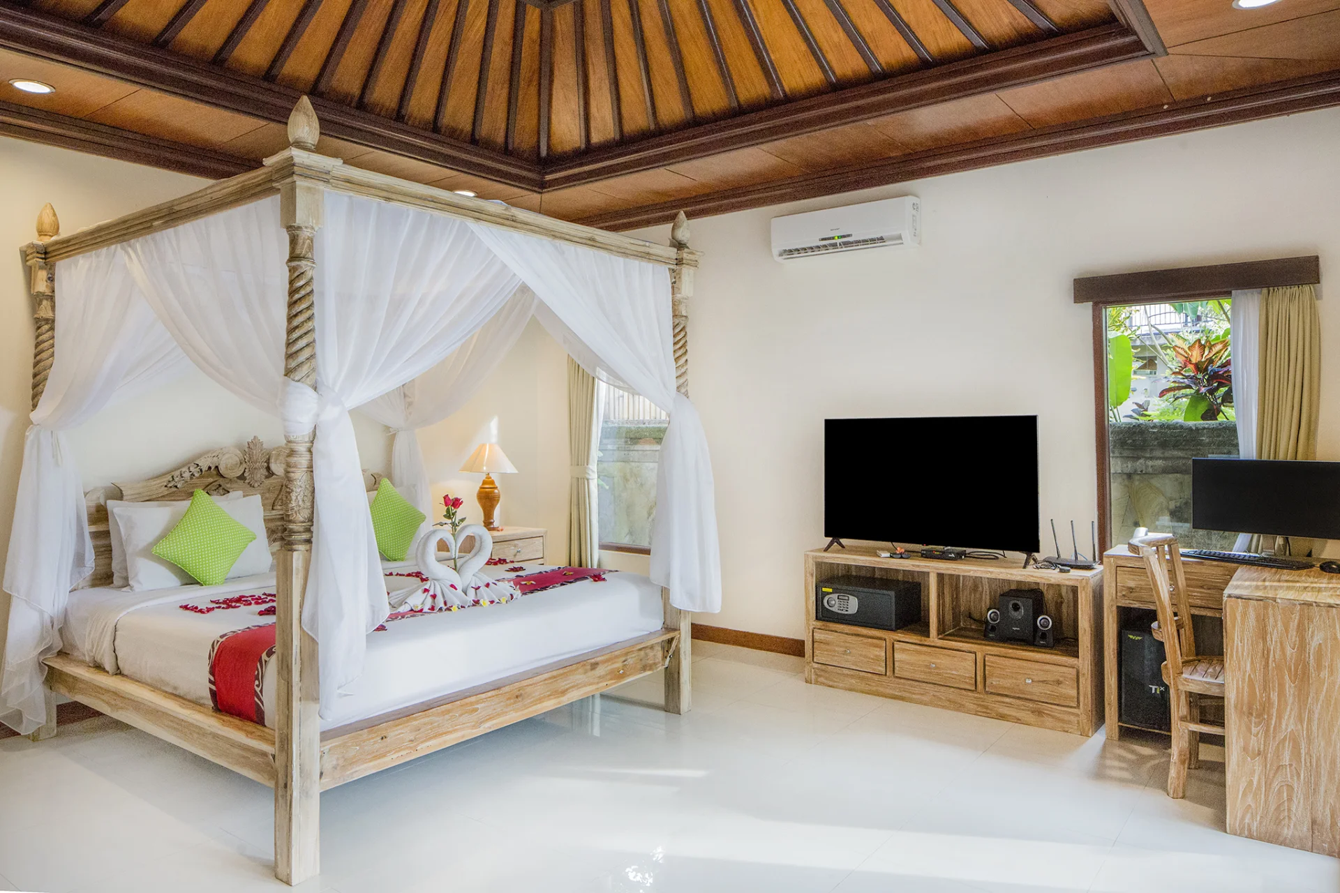 Bed Room