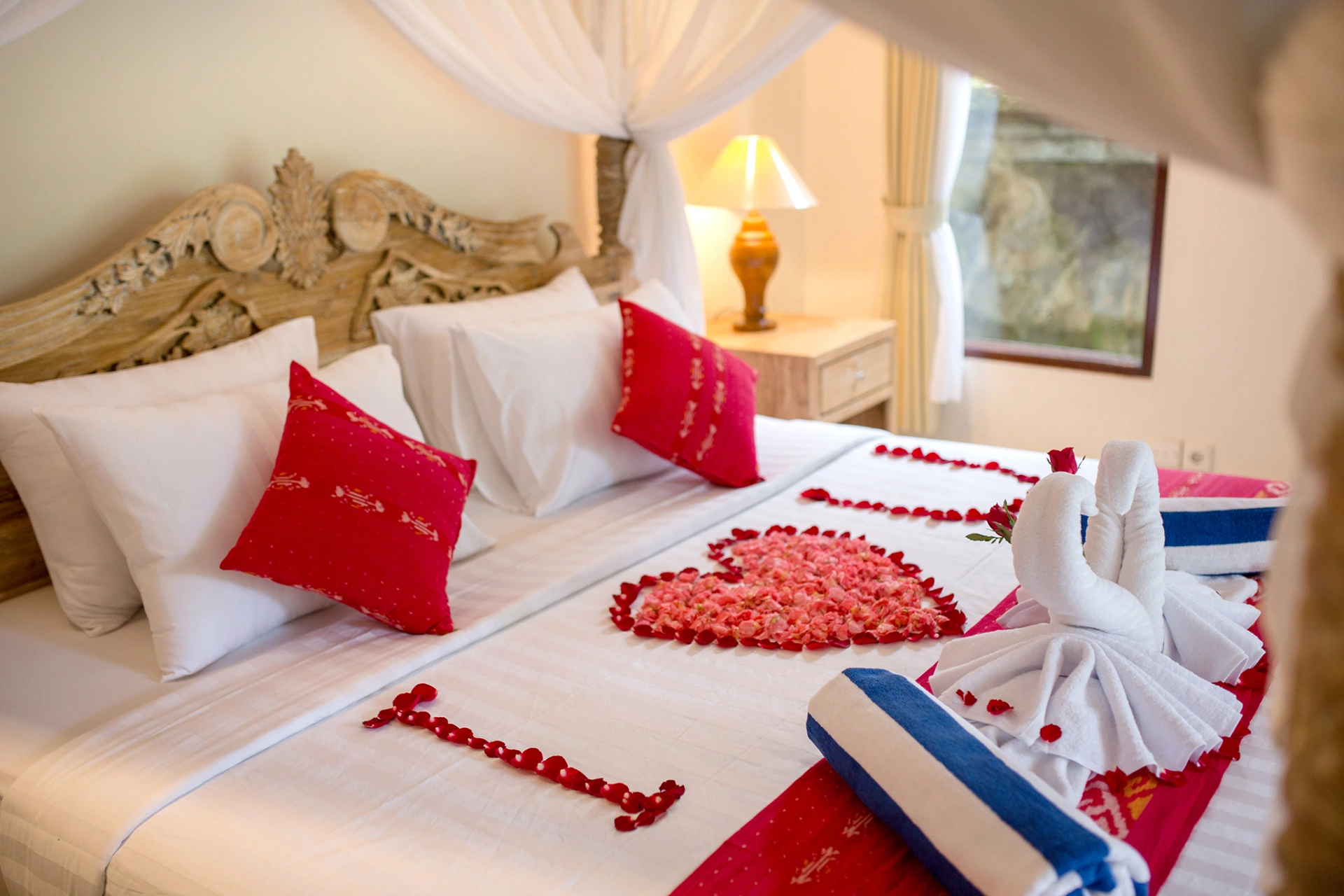 1 King Bed