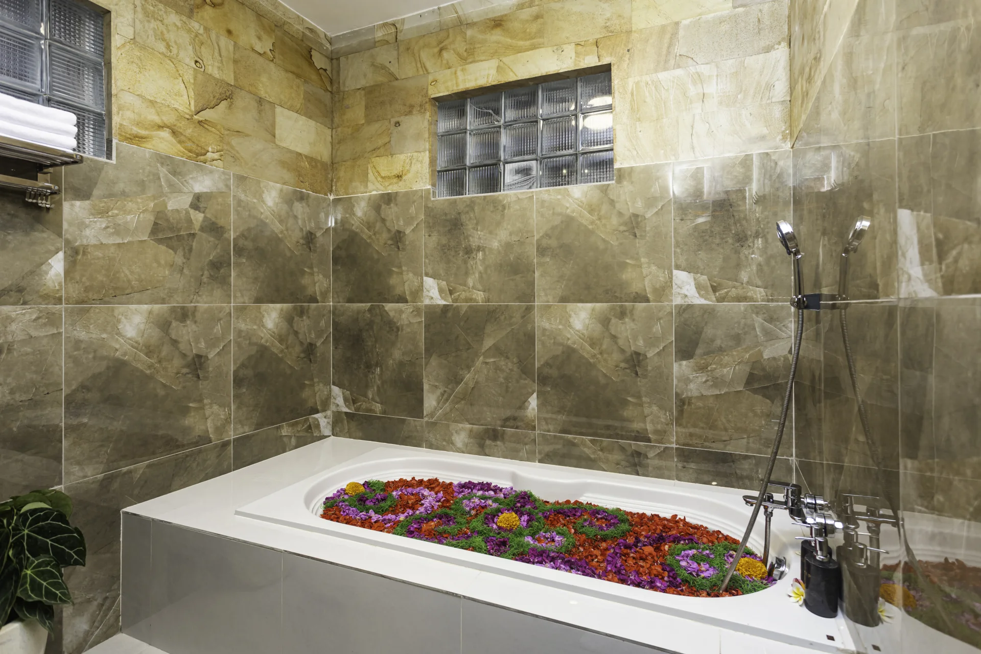 Bathtub